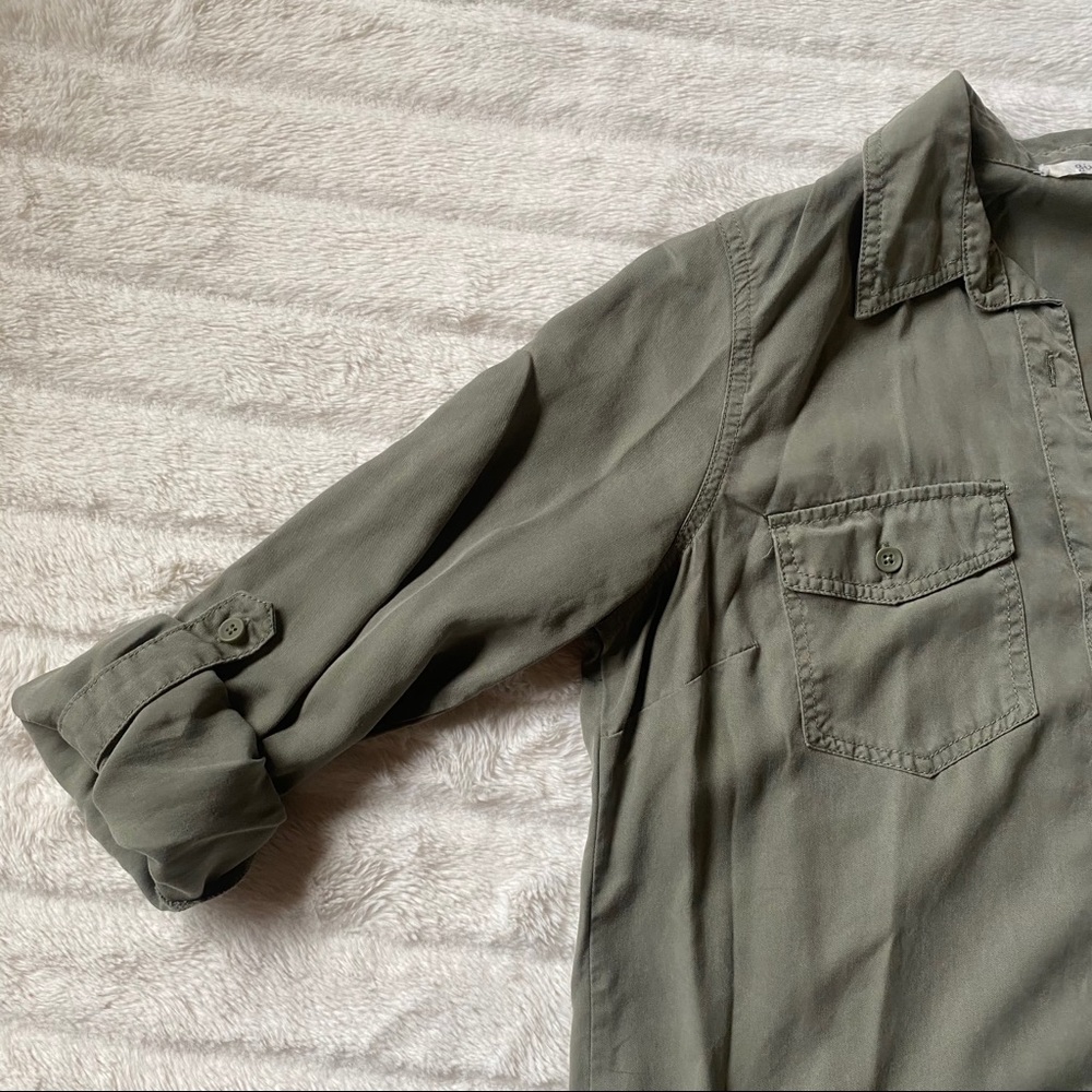 Button up shirt - Picture 3 of 4
